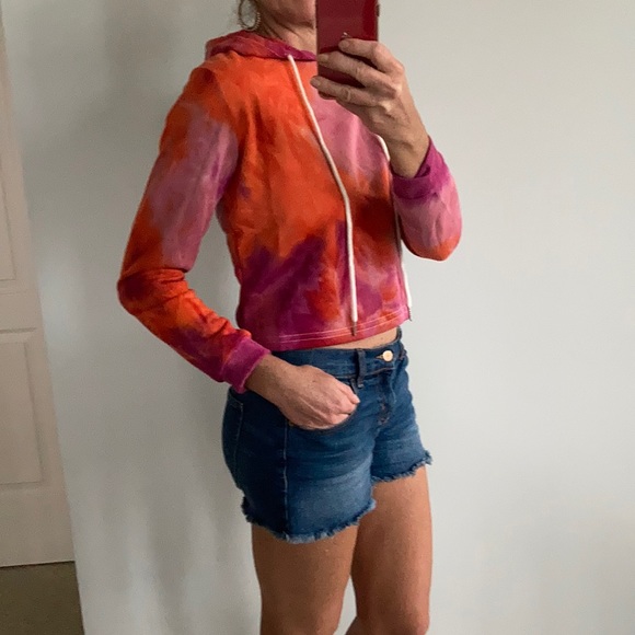 Tie Dye Hooded, Cropped Sweatshirt - Picture 2 of 8